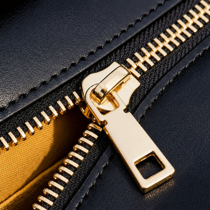 I Will Praise Him in Every Season Leather Handbag